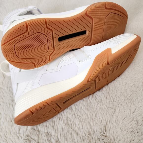 APL Super Future Hi Top Basketball Sneakers - White Gum Sole NEW M 11 W 12.5